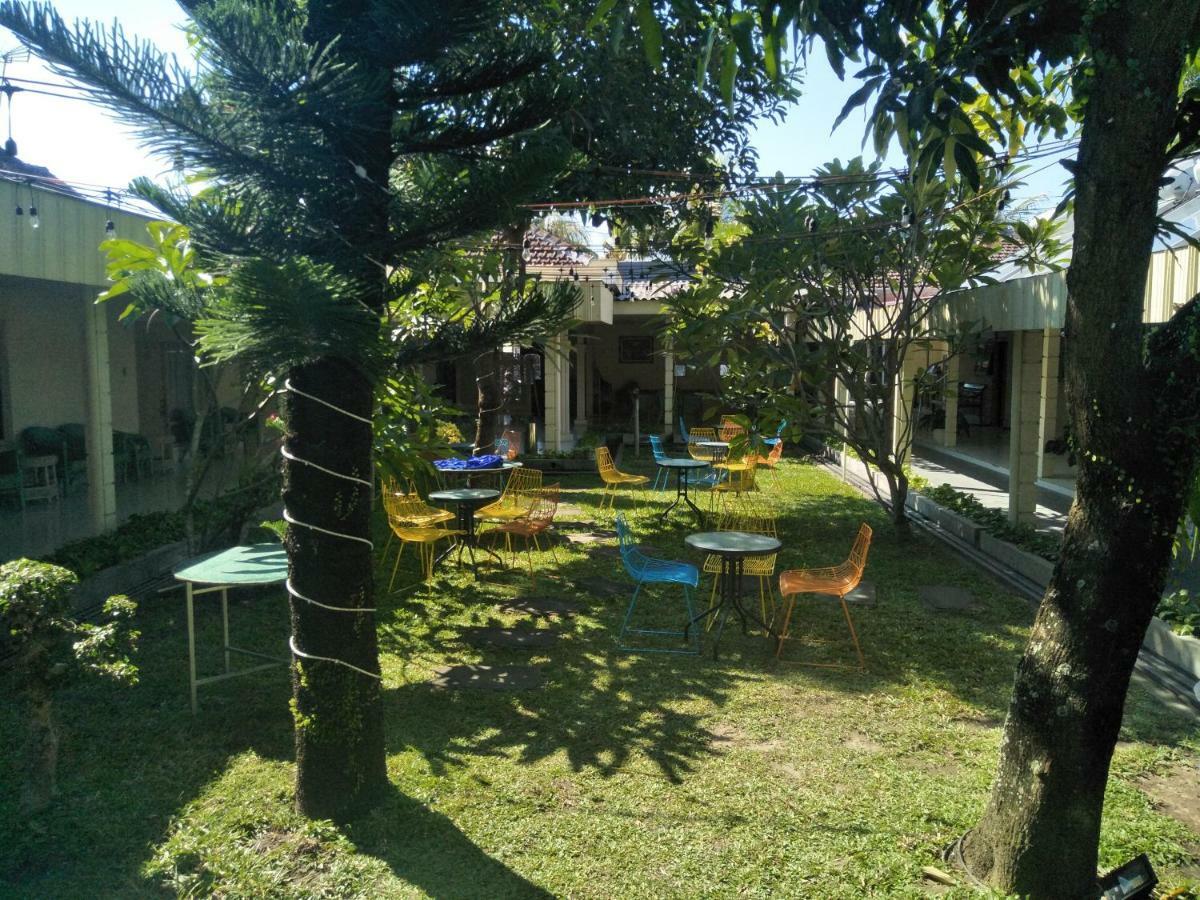 Hotel Grand Rosela Γιογκιακάρτα Εξωτερικό φωτογραφία