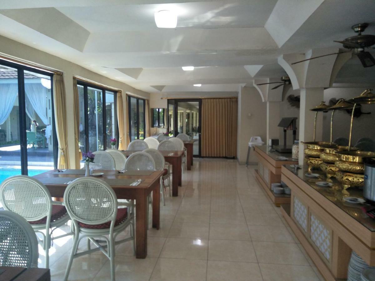 Hotel Grand Rosela Γιογκιακάρτα Εξωτερικό φωτογραφία