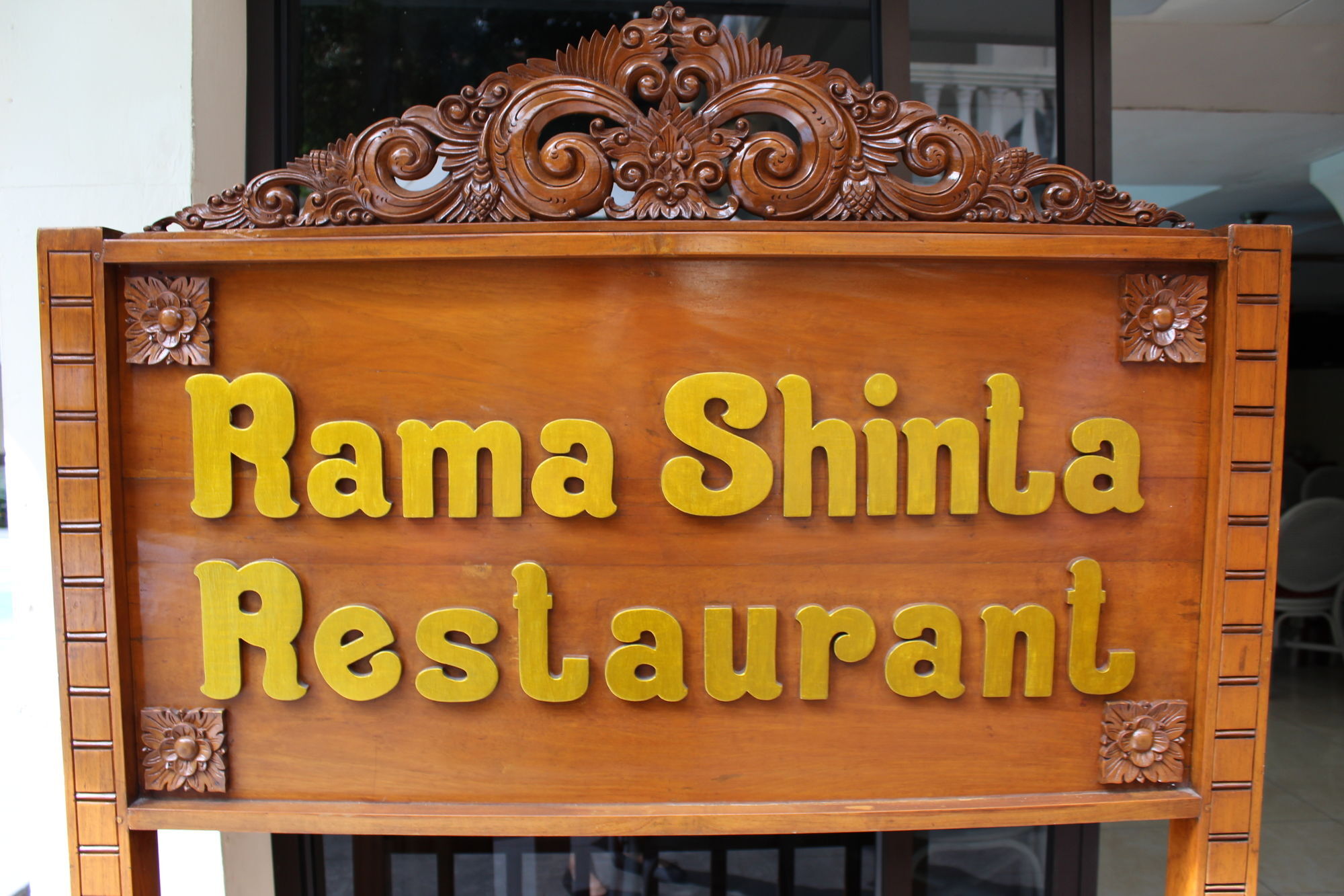 Hotel Grand Rosela Γιογκιακάρτα Εξωτερικό φωτογραφία